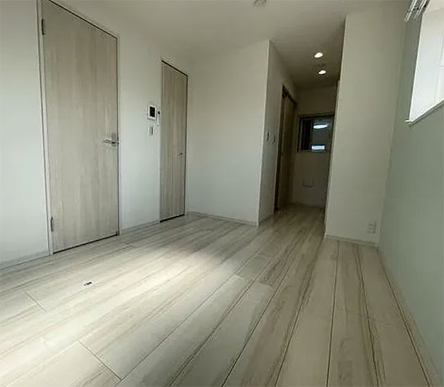 ��ꥢ�ѡ��� 7,400����