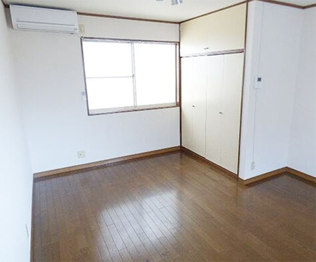 ��ꥢ�ѡ��� 5,880����